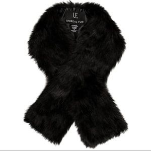 Unreal Fur Black Scarf